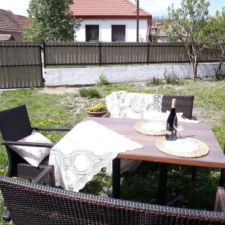 Szep Julis Vendeghaz