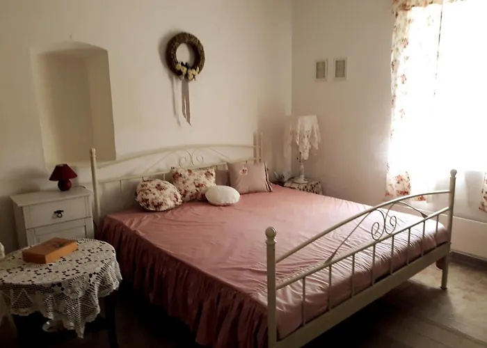 Szep Julis Vendeghaz Cserepfalu